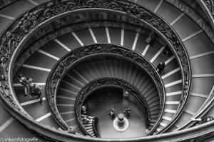 architectuurfotografie trap vaticaanmuseum rome 4